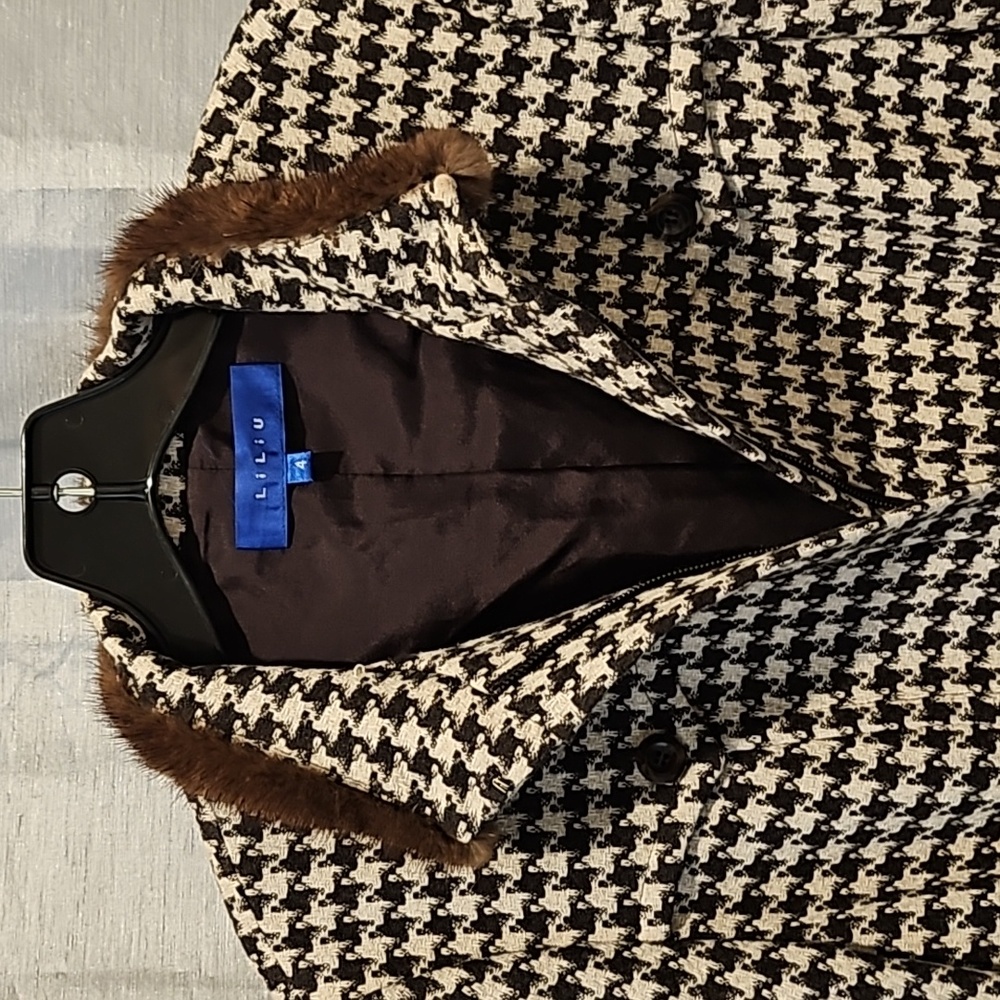 Liliu Angora Jacket - Picture 2 of 16